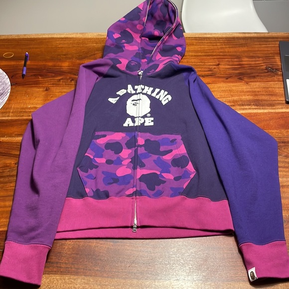 Bape zip up hoodie - Picture 2 of 4